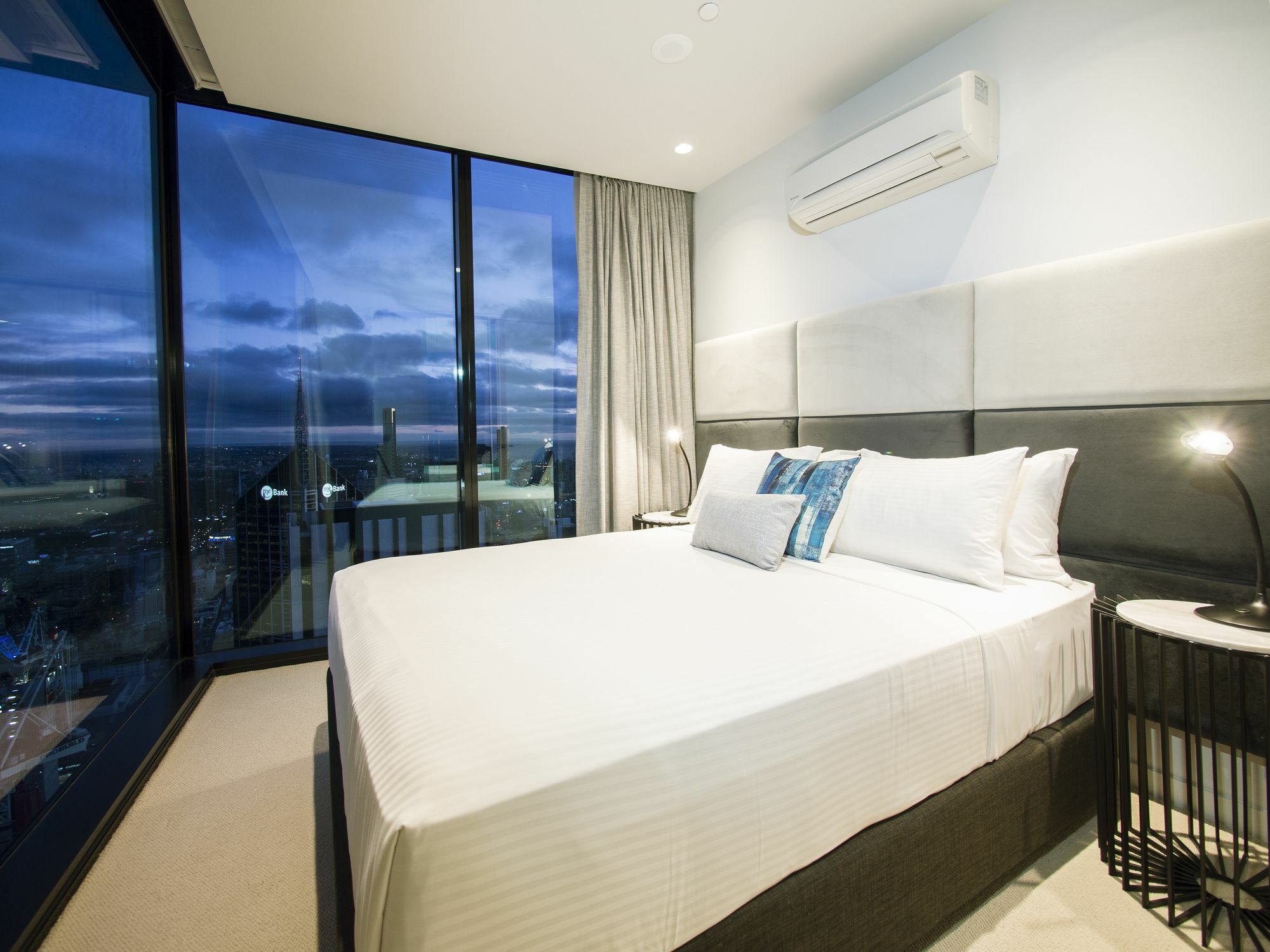 Aparthotel Imagine Lighthouse Melburne Exterior foto